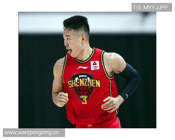 克尼佩尔三分球命中率高达533成为出手30次球员中的最佳射手