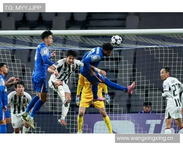 申花与首尔FC半场战成平局申花多次射门未能破门阿苏埃错失良机