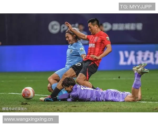 赛前分析深圳新鹏城迎战成都蓉城双方状态与战术对比解析