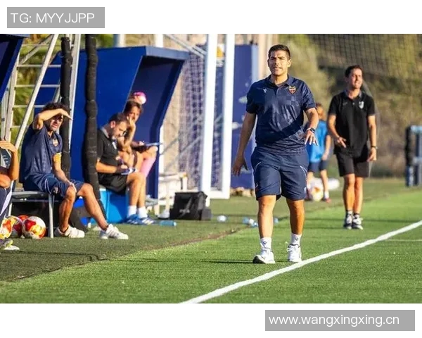 莱万特战绩不佳官方宣布解雇主教练朱利安卡莱罗