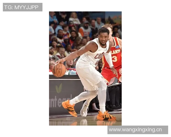 巨星表现!多诺万米切尔全场狂砍37分8篮板6助攻三分命中率高达55