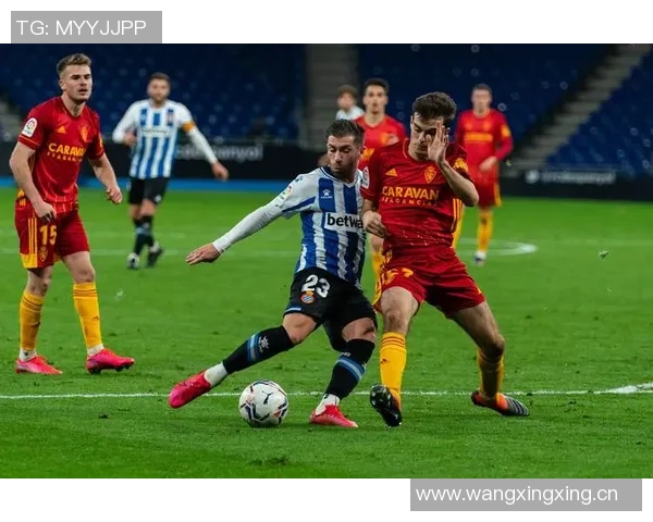 尤文图斯和多特蒙德关注拜仁18岁边锋利奇纳合同明夏到期情况 尤文图斯和多特蒙德关注拜仁18岁边锋利奇纳合同明夏到期情况