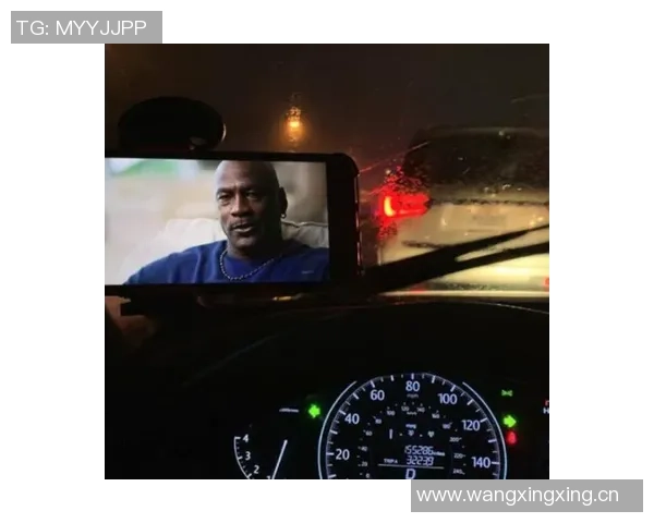 詹姆斯今日无比赛分享高尔夫球乐趣与冰浴恢复瞬间引发球迷热议 詹姆斯今日无比赛分享高尔夫球乐趣与冰浴恢复瞬间引发球迷热议