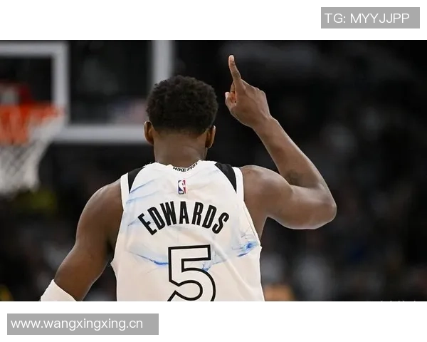 爱德华兹成为NBA历史首位25岁前投进1200三分球的球员