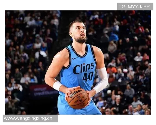 小卡火力全开背后原因祖巴茨替补助力首发阵容拉开空间 小卡火力全开背后原因祖巴茨替补助力首发阵容拉开空间