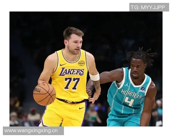 明日湖人客场挑战国王东契奇和海斯出战存疑詹姆斯等三名球员缺阵