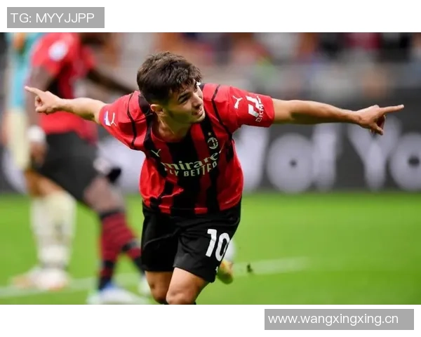 意大利媒体报道米兰关注莱切年轻中后卫报价在2000万至2500万欧元之间 意大利媒体报道米兰关注莱切年轻中后卫报价在2000万至2500万欧元之间